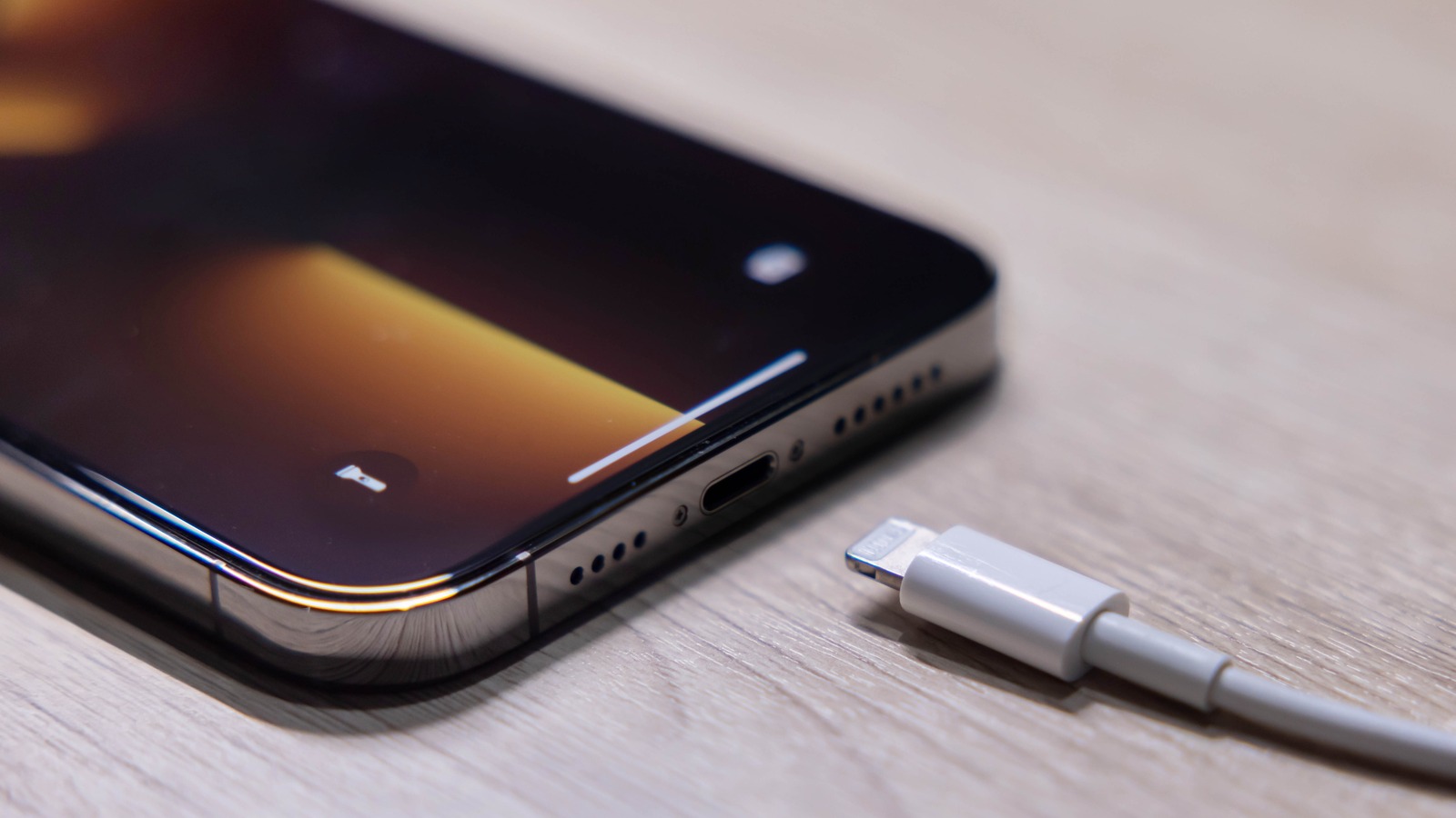 How To Fix An iPhone Charger Cable That Isn’t Working