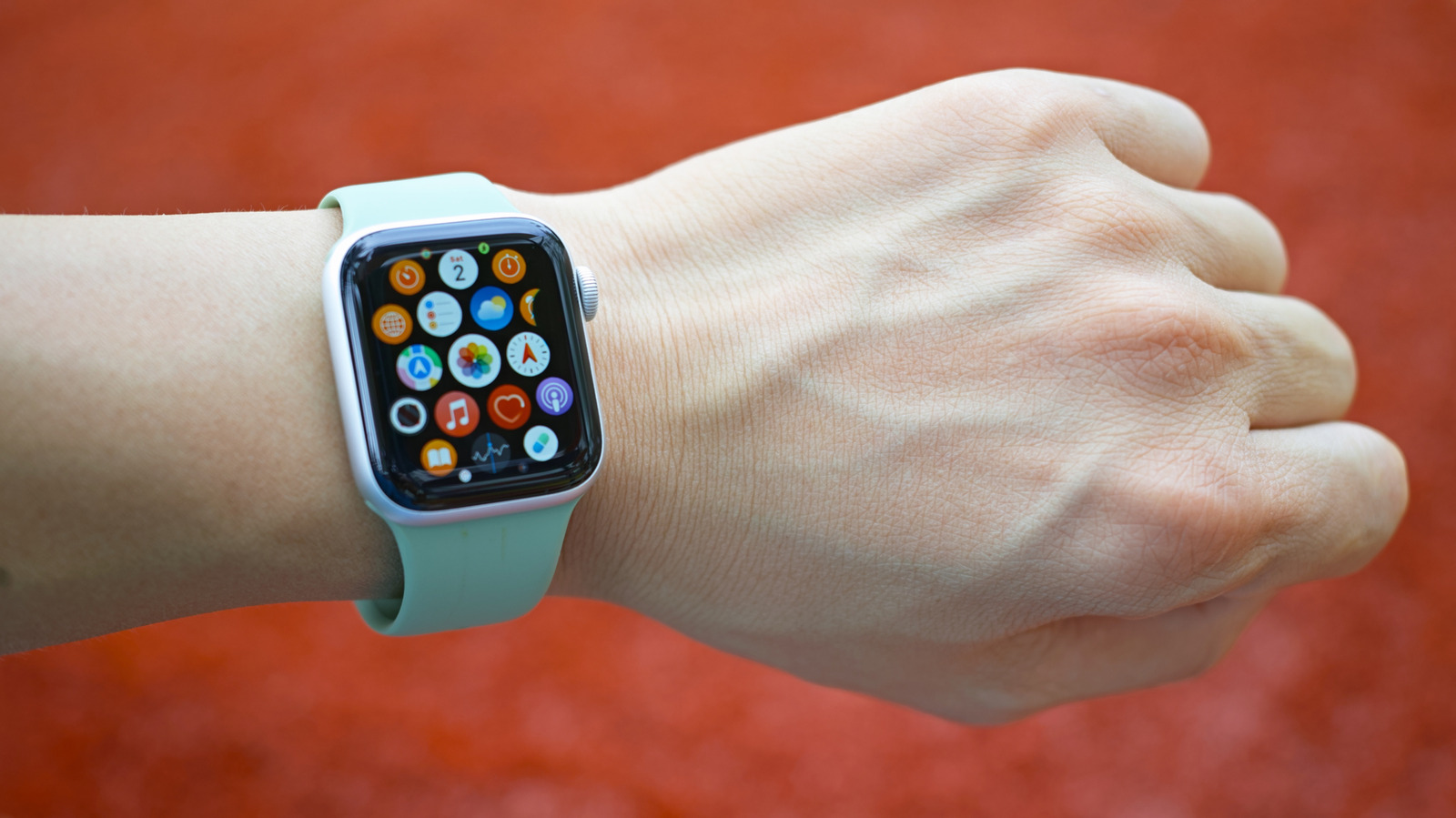 Does The Apple Watch Drain Your iPhone Battery?
