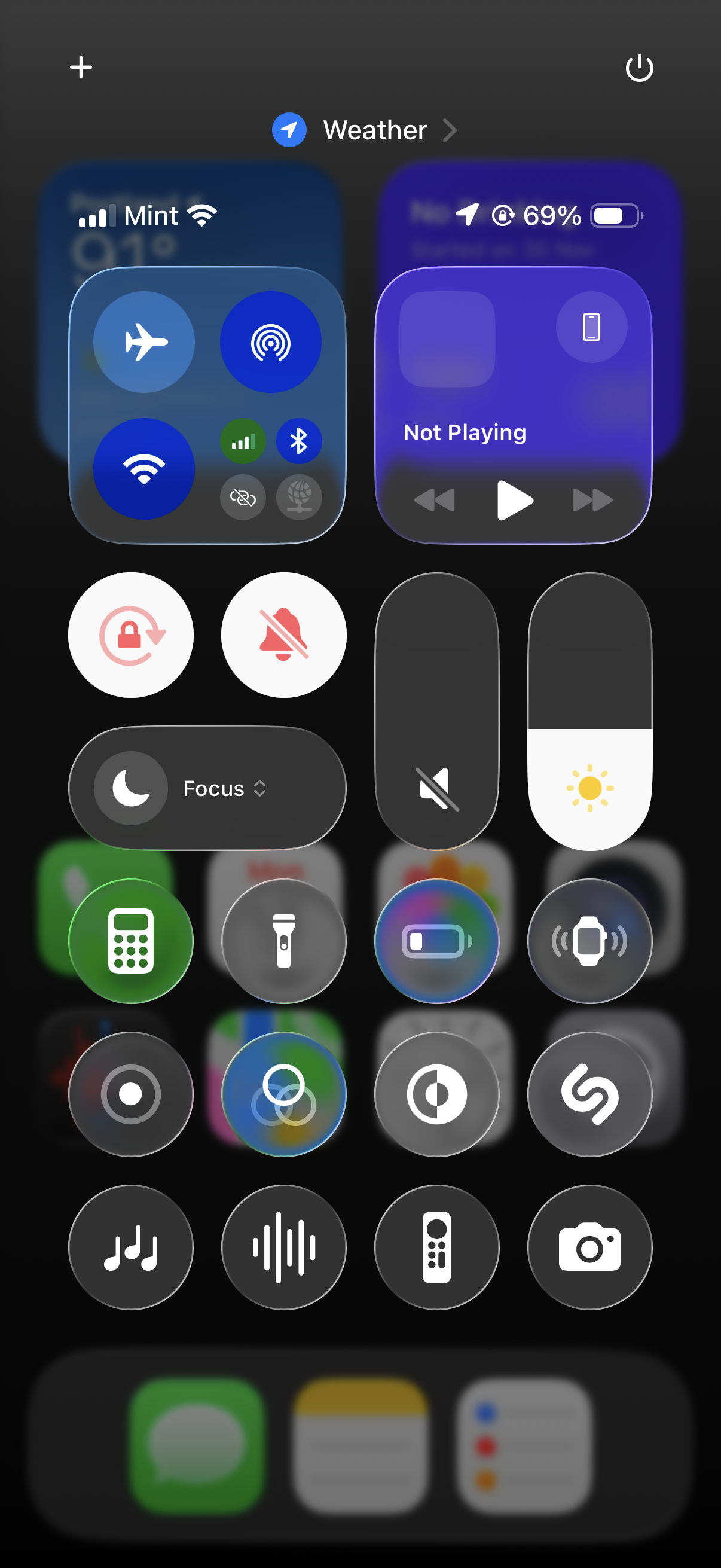 A screenshot of Jay Peters’ iOS 26 Control Center.