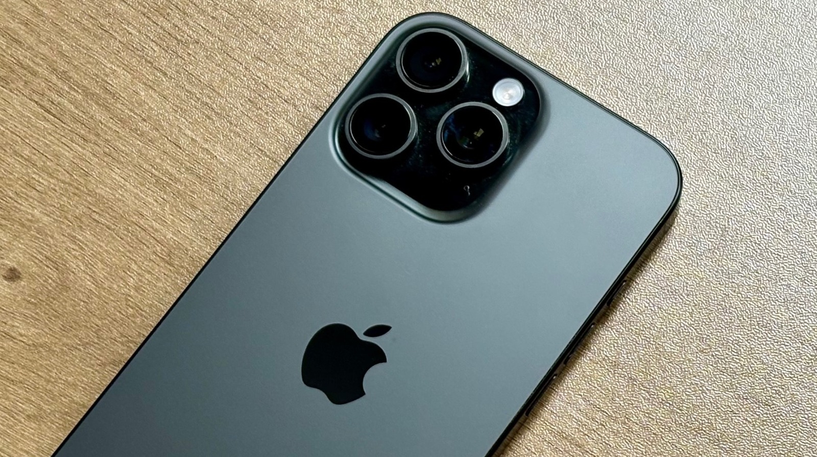 New Leak Gives Us Our Best Look Yet At Every iPhone 17 Color