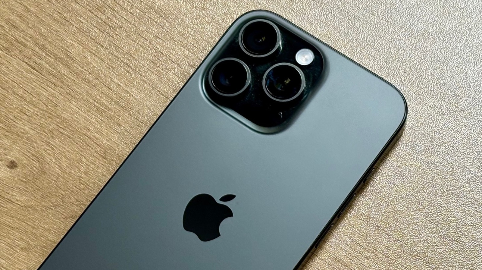 How The iPhone 17 Air And Foldable iPhone Could Threaten Apple’s Lucrative Pro Lineup