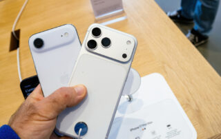 Apple Cuts iPhone Air Production As Users Flock To Other Models