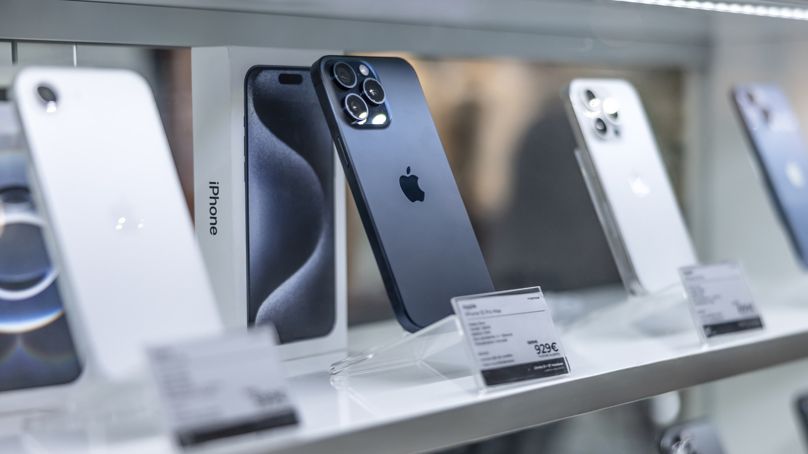 Apple’s Foldable iPhone Might Launch In Just One Color