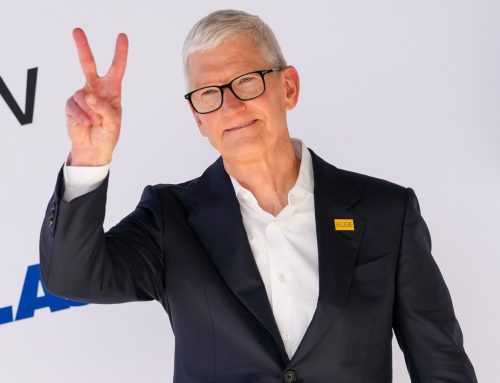 Tim Cook’s Final Earnings Call: Record iPhone Sales and Future Pricing Woes
